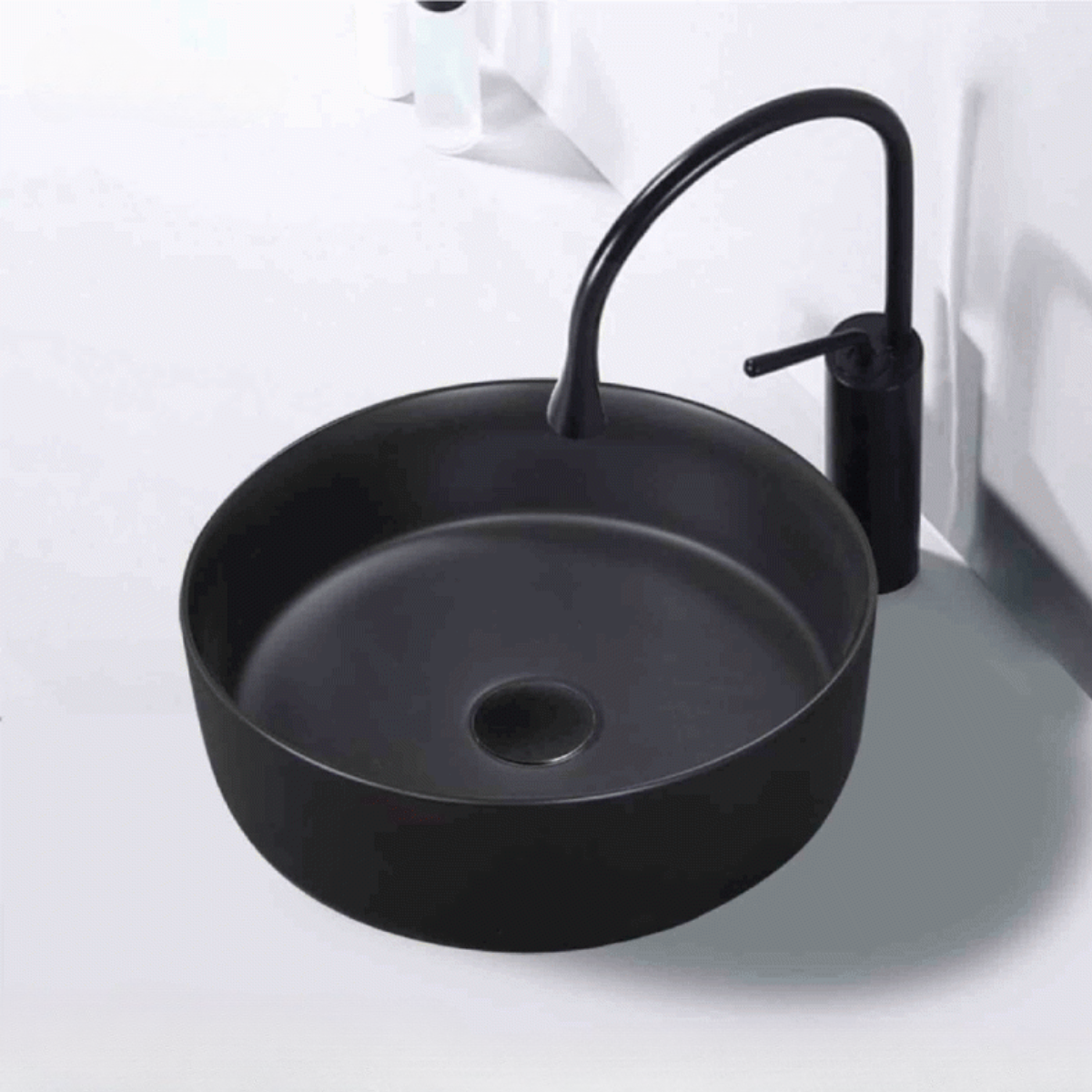 LAVABO SỨ ĐEN SD-L5068 Q-SADO
